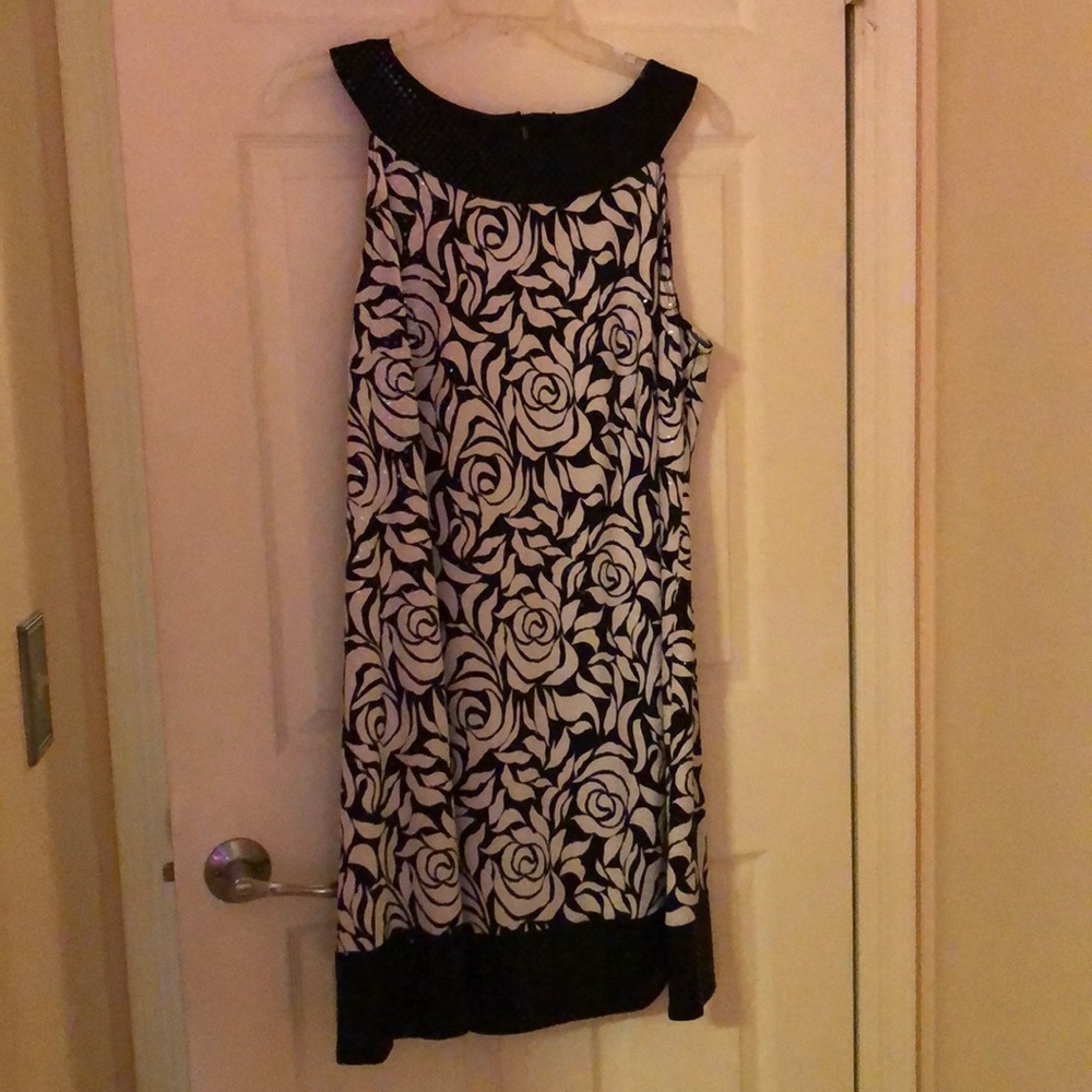 Sleeveless party dress
